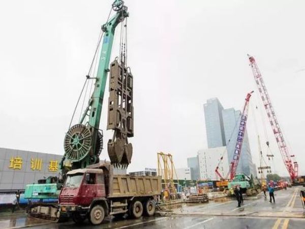鹤城区吊车租赁公司_吊车出租的形式有哪些